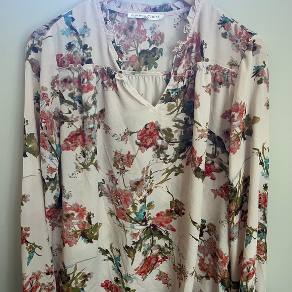 Violet & Claire Tops - Violet & Claire Floral Print Blouse
